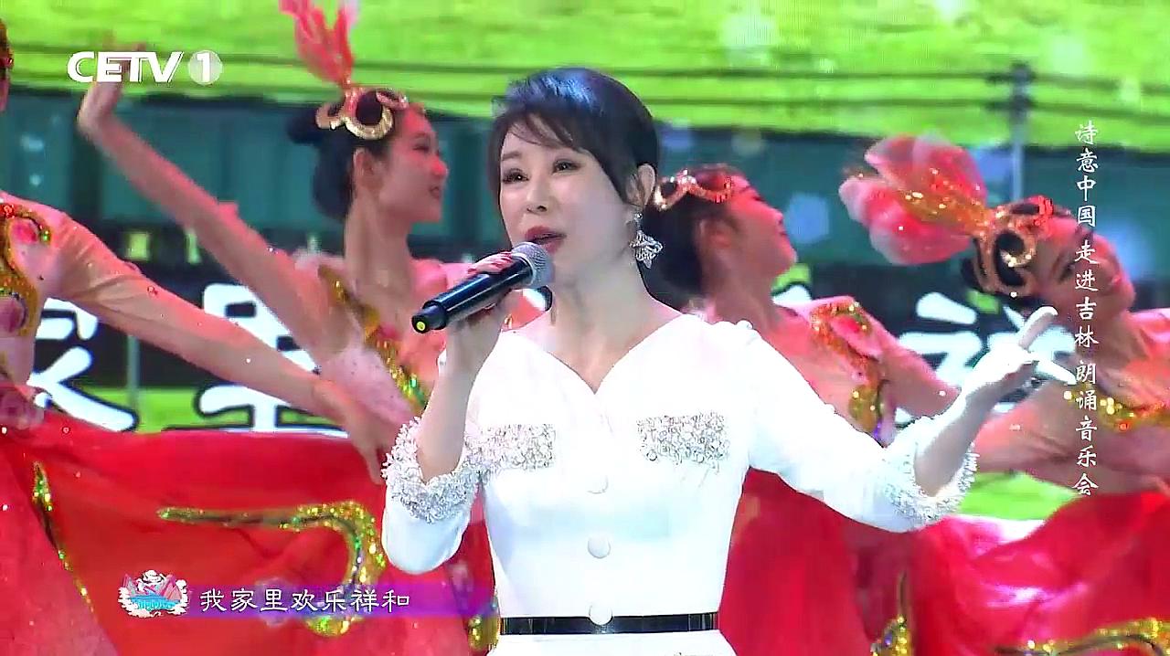 服务升级 92002年央视春节联欢晚会 歌曲《我家在中国》表演:祖海