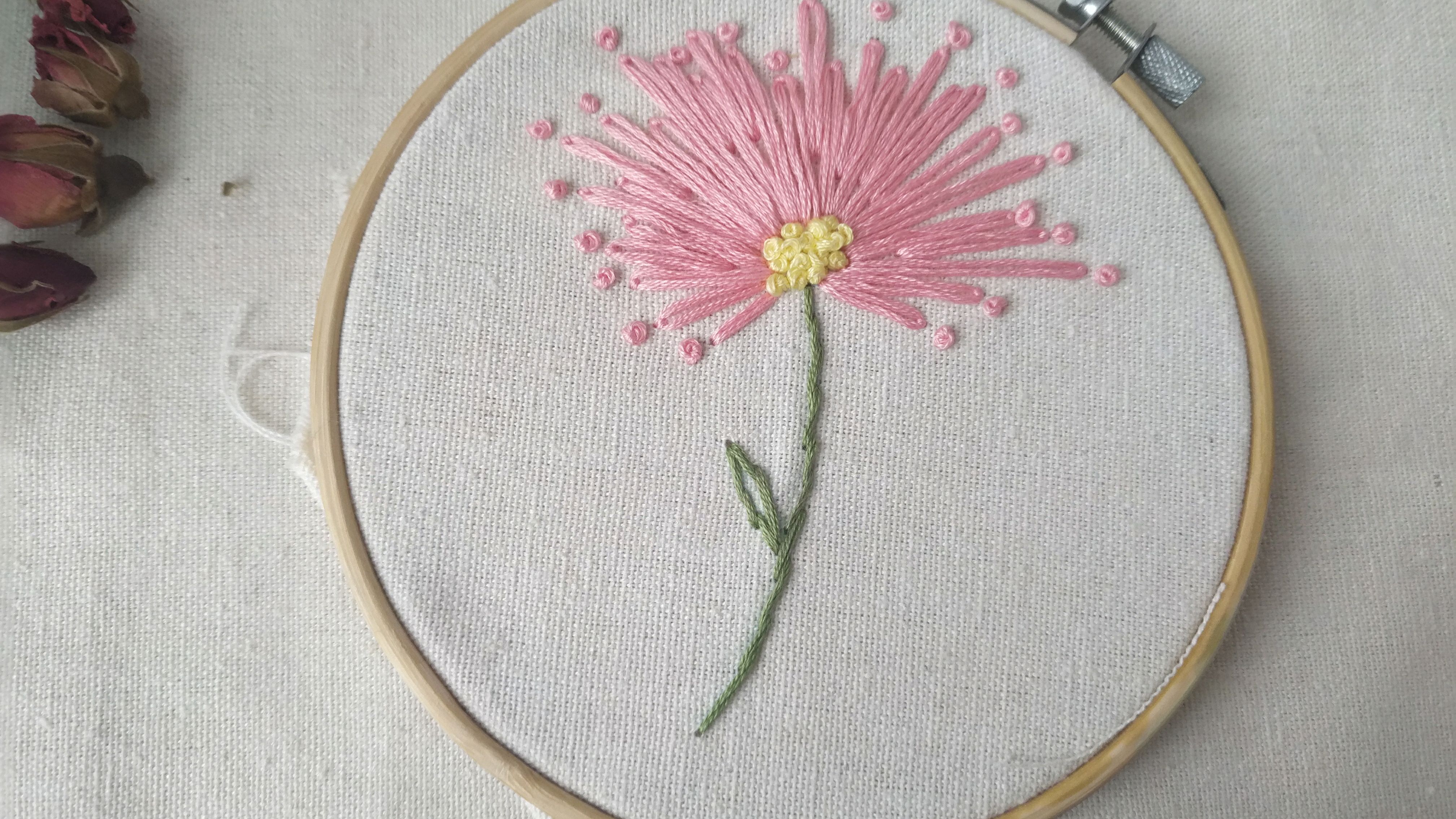 简单的花朵刺绣教程,零基础针法,适合想学刺绣的新手