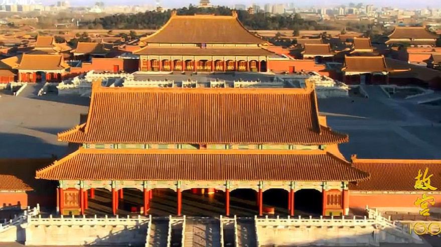 纪录片《故宫100》:金光灿烂,琉璃瓦居于紫禁城屋顶挡风遮雨