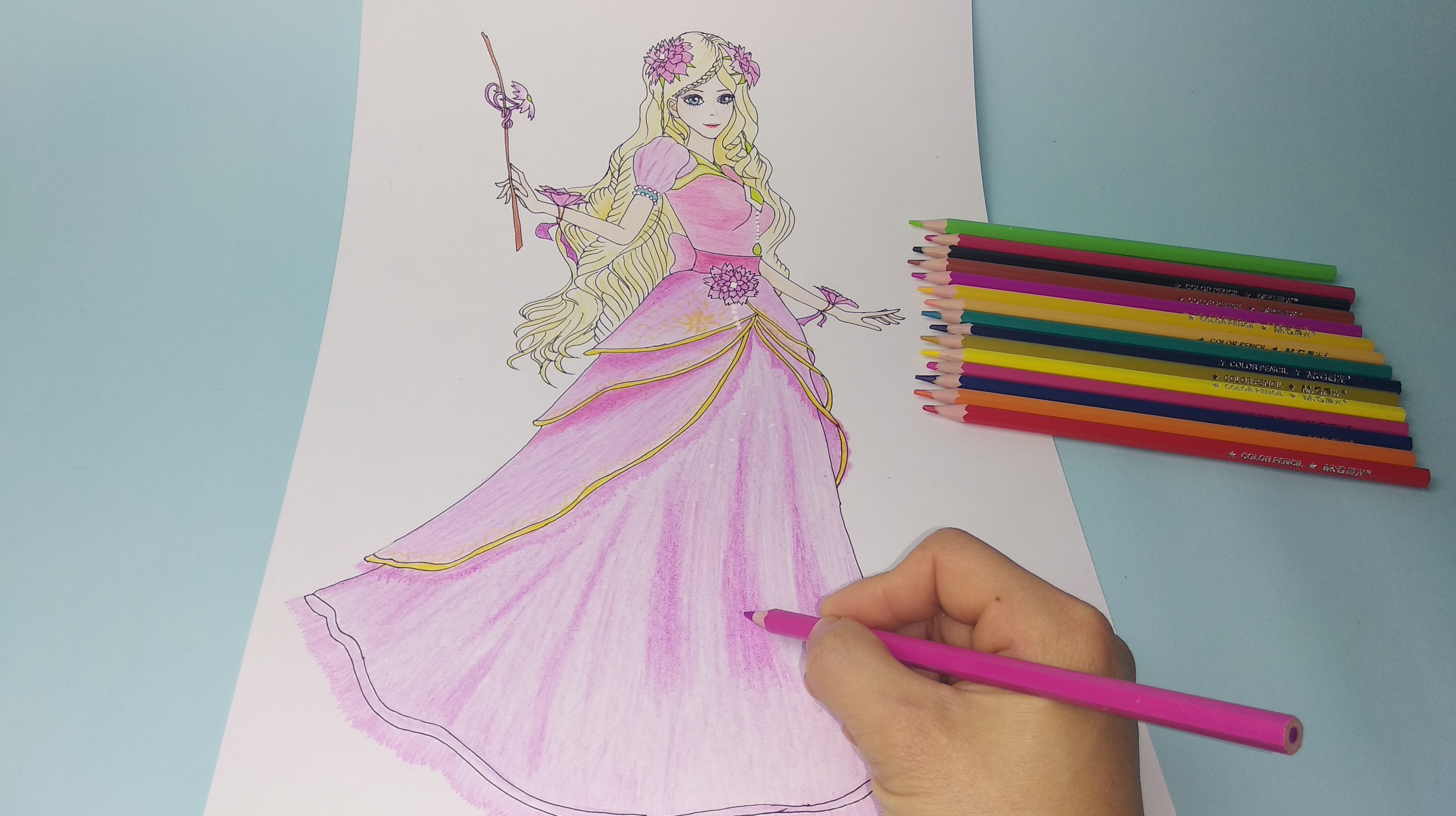 画法很详细的一款叶罗丽灵公主简笔画,会是你们喜欢的灵公主吗?