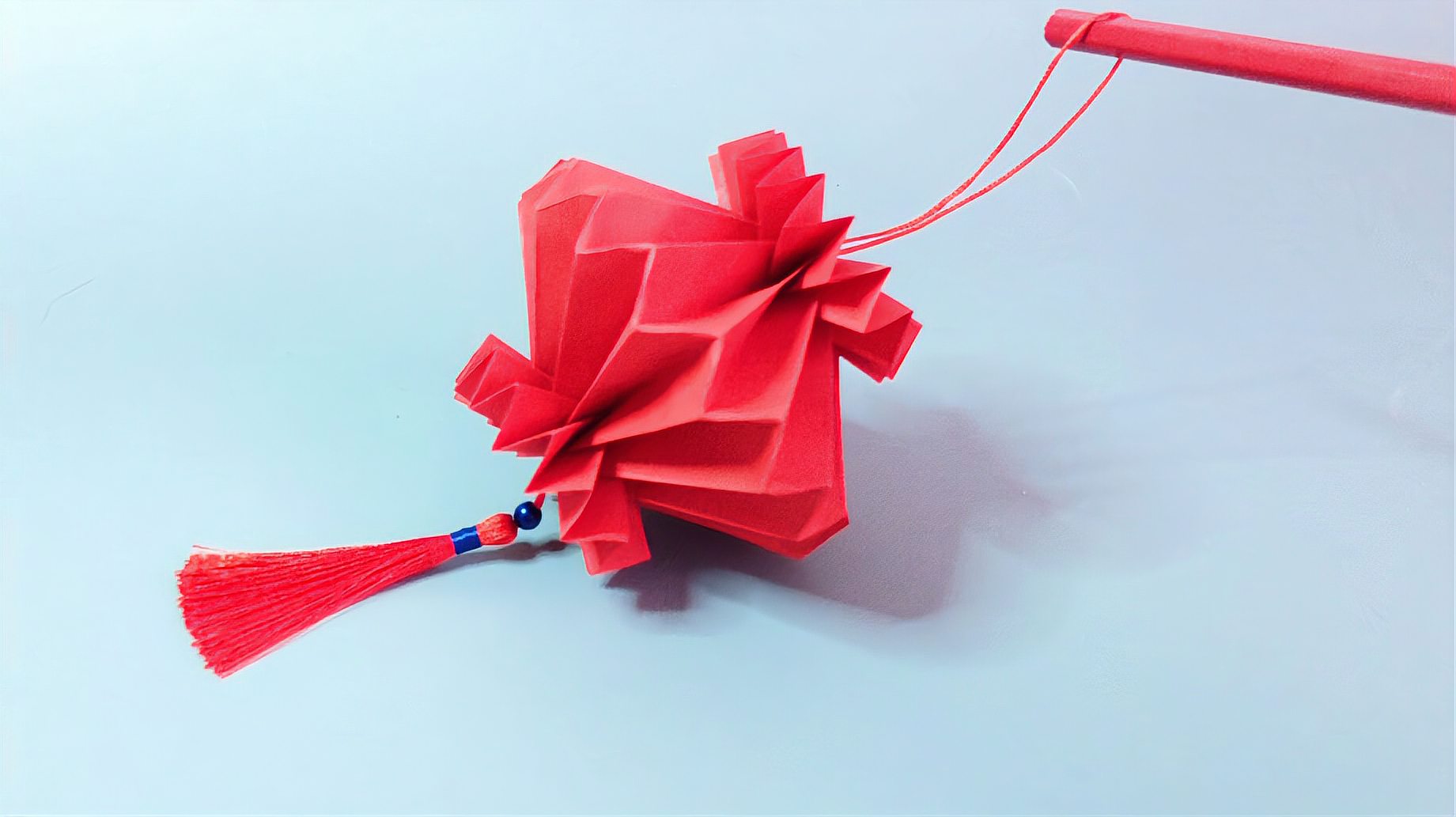 折纸教程:元旦手工不用愁,做个小灯笼欢欢喜喜迎新年