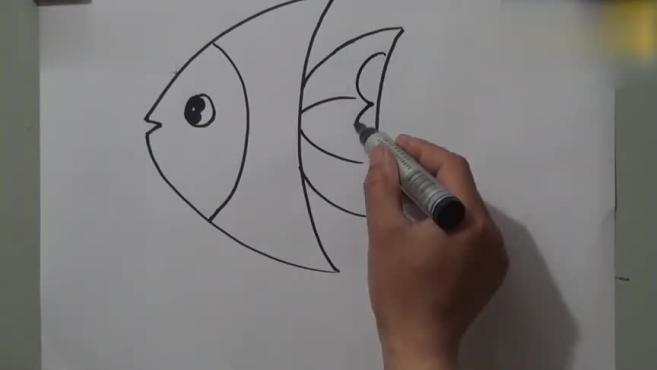 鲤鱼简笔画怎么画?