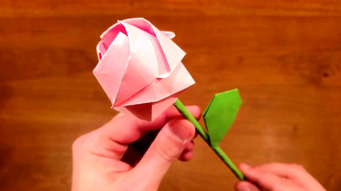 折纸玫瑰花详细教程,一步一步教你学会折玫瑰纸花,很简单