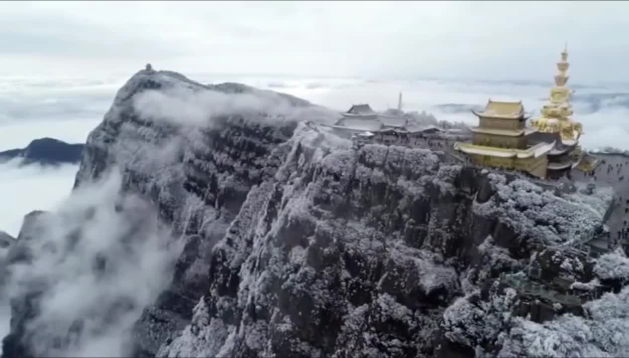一起看峨眉金顶雪景