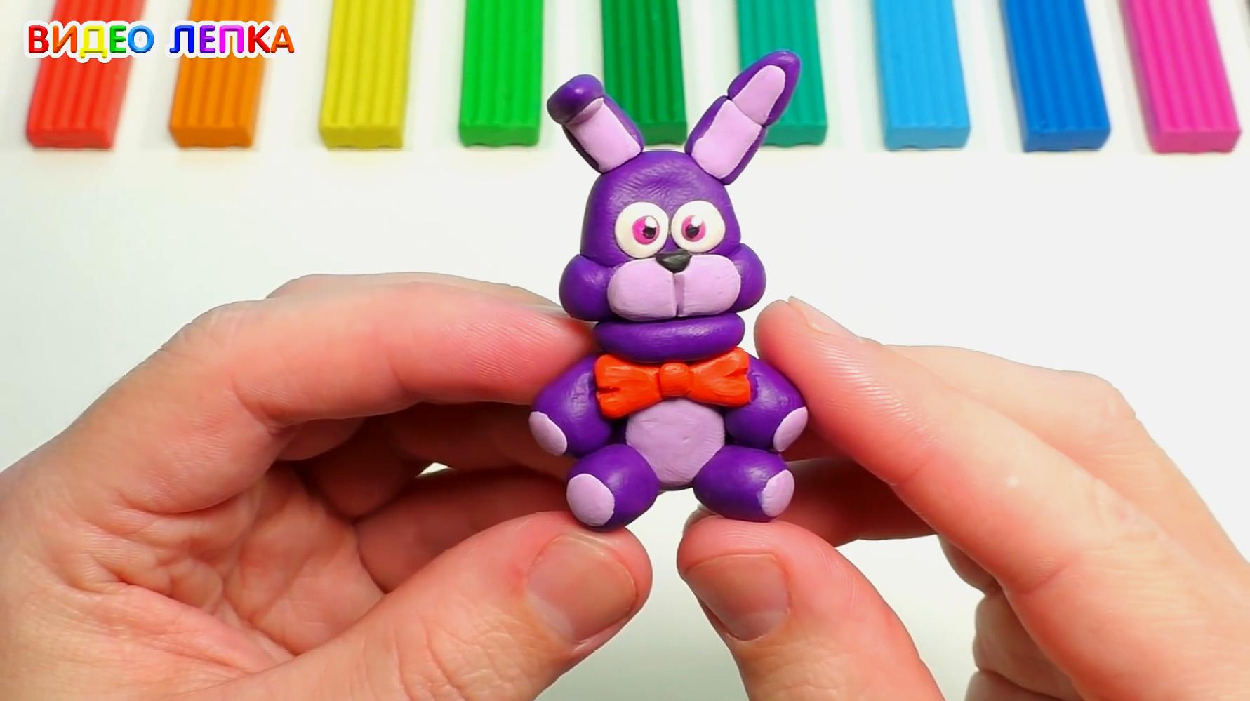 手办:用橡皮泥制作的玩具熊邦尼,这个形象真是蠢萌蠢萌的
