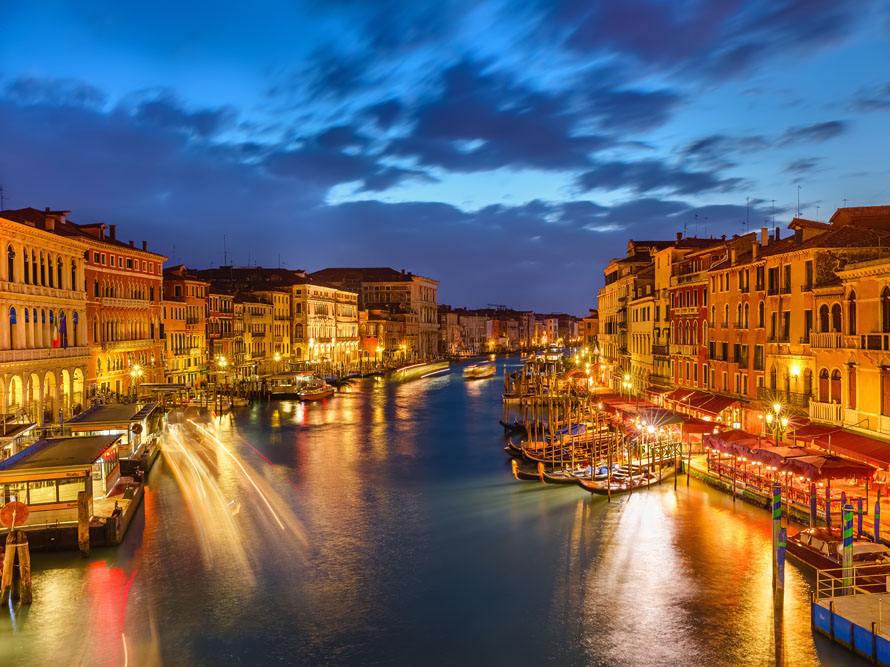 服务升级 3世界最美城市:意大利米兰最美风景  01:26  来源:好看视频