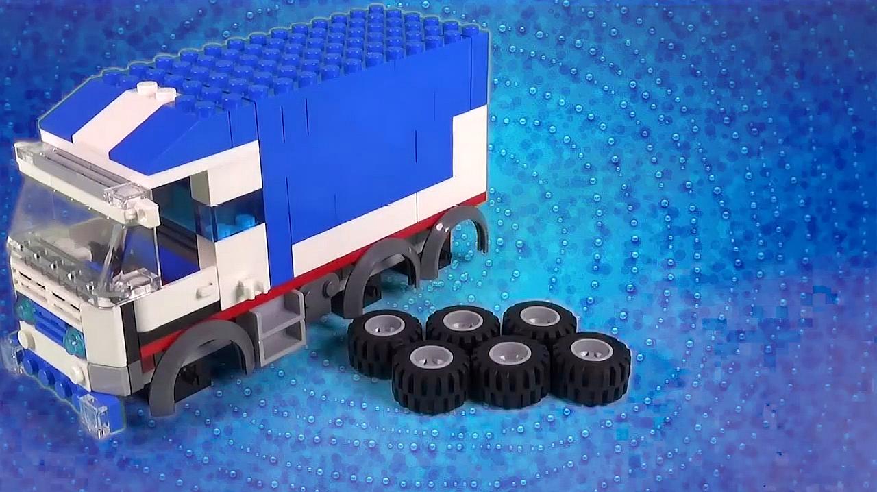 儿童乐高玩具:组装一辆蓝色的大货车
