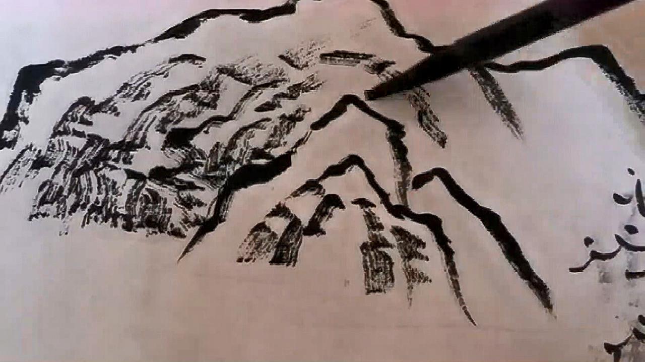 01:05 来源:好看视频-国画山石基础:笔笔相生怎么理解呢?