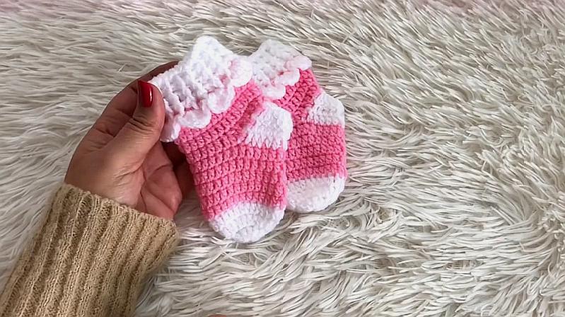 简单的针法,圈织即可 服务升级 2简单又实用的宝宝毛线袜编织教程  11
