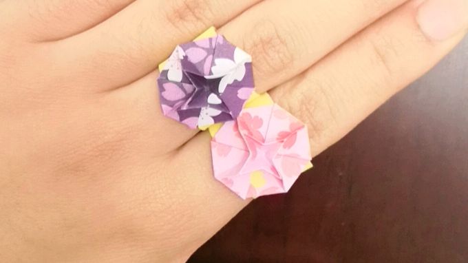 简单的折纸戒指,戴在手上也非常漂亮哦!