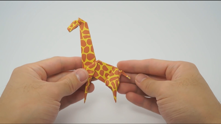 折纸:怎样折一只长颈鹿