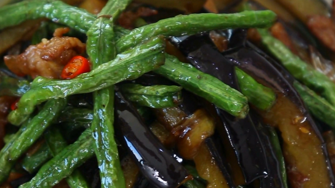美食教程:豆角烧茄子