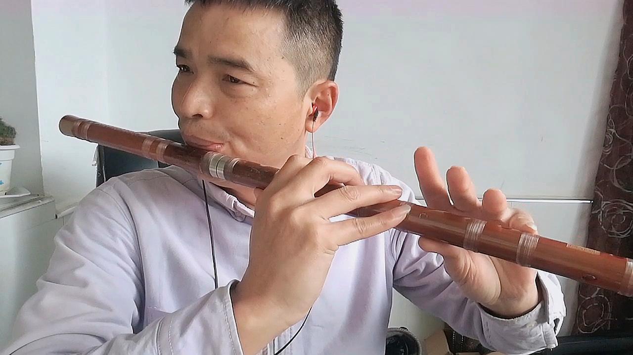 服务升级 2竹笛演奏:使用舌头的舌尖顶住上面的牙齿靠后的位置,然后