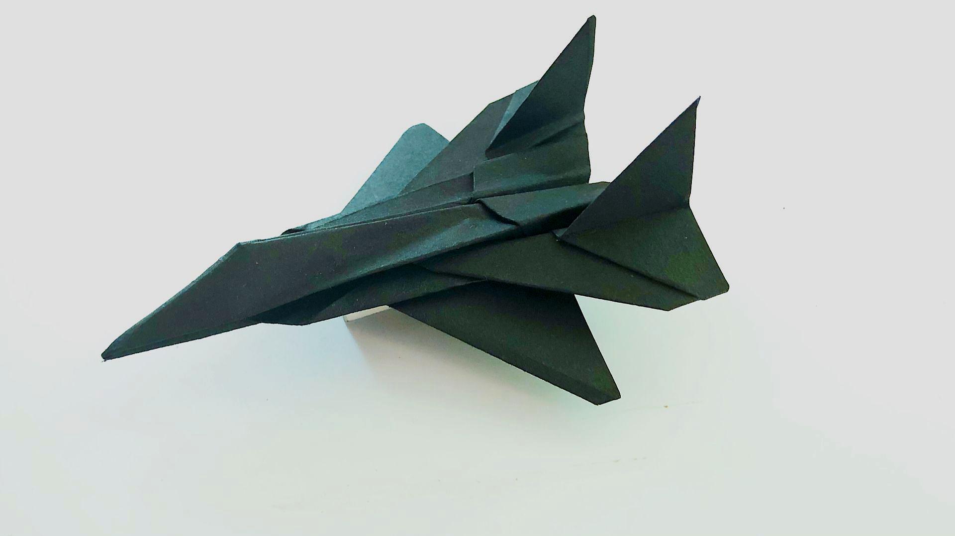 折纸教程:帅气的战斗机,一张a4纸搞定,你看得出型号吗?