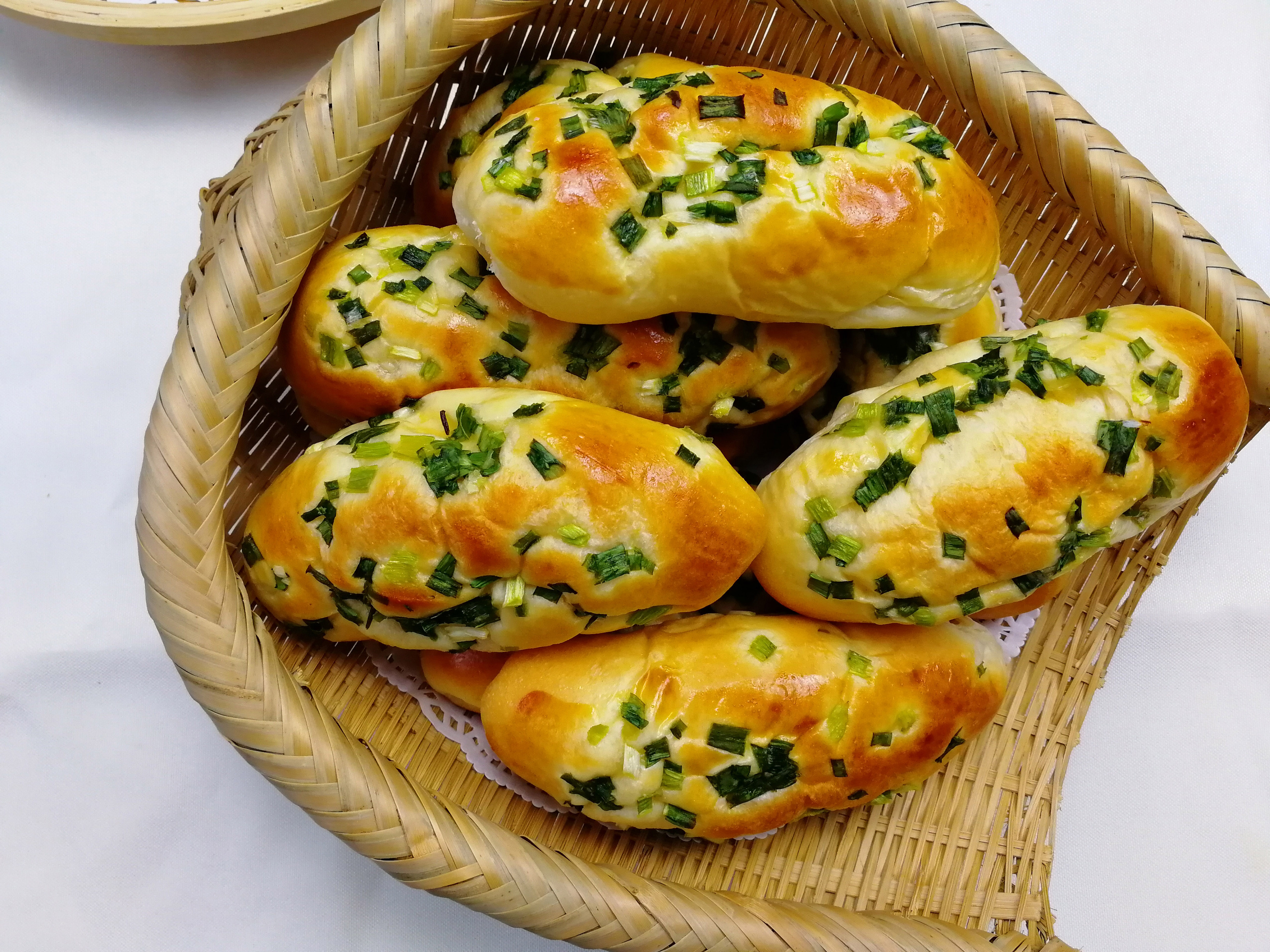 不愧是世界面包冠军的配方,没想到小香葱面包这么好吃