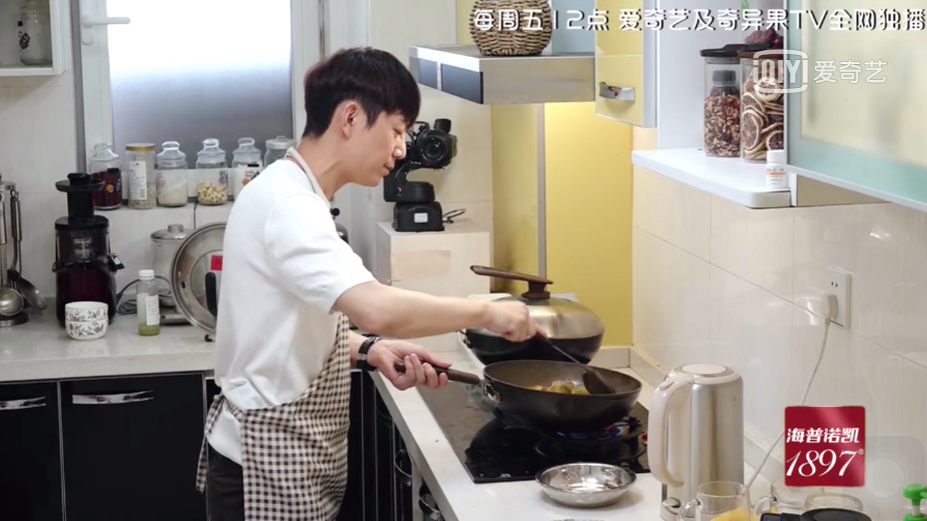 《做家务的男人》精彩片段,这是一档很有意义的综艺,名场面频出