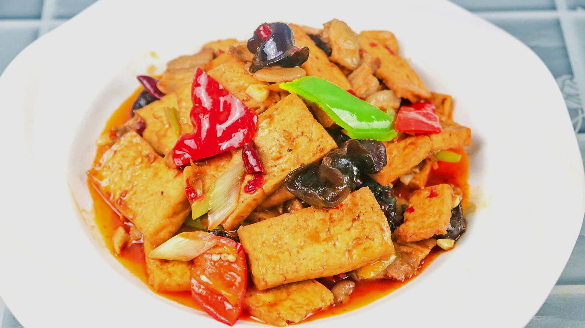虎皮豆腐怎么做才好吃呢？今天教你个新吃法，口感嫩滑色香味俱全 - 哔哩哔哩