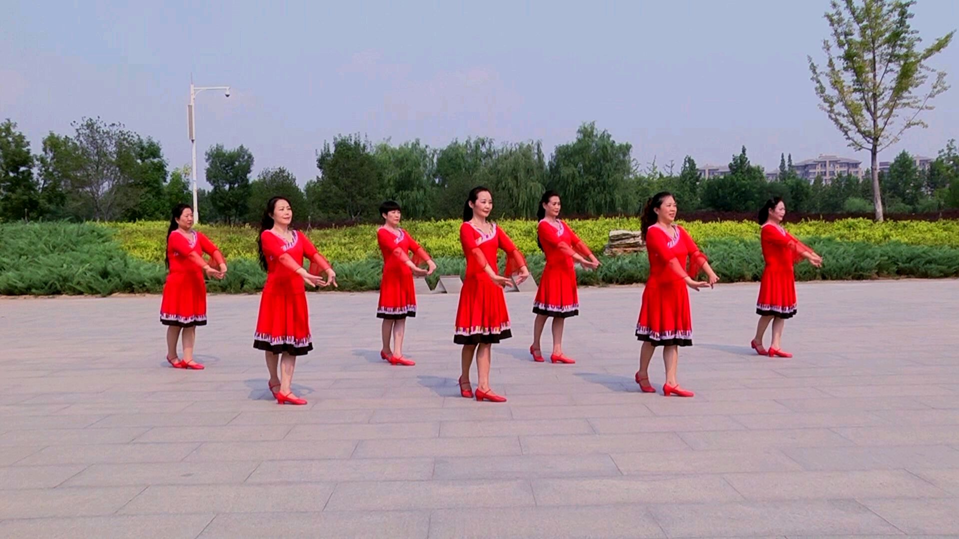 广场舞蒙古舞藏族舞新疆舞等各种民族舞教学大全