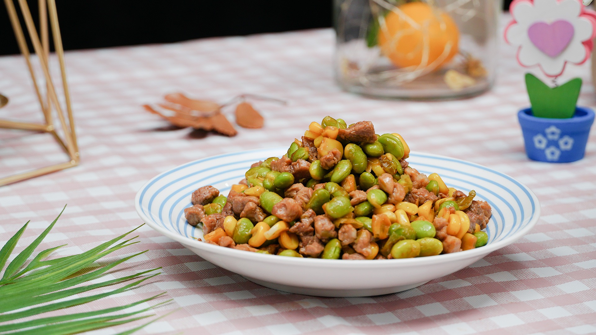 教你如何做肉丁烧毛豆