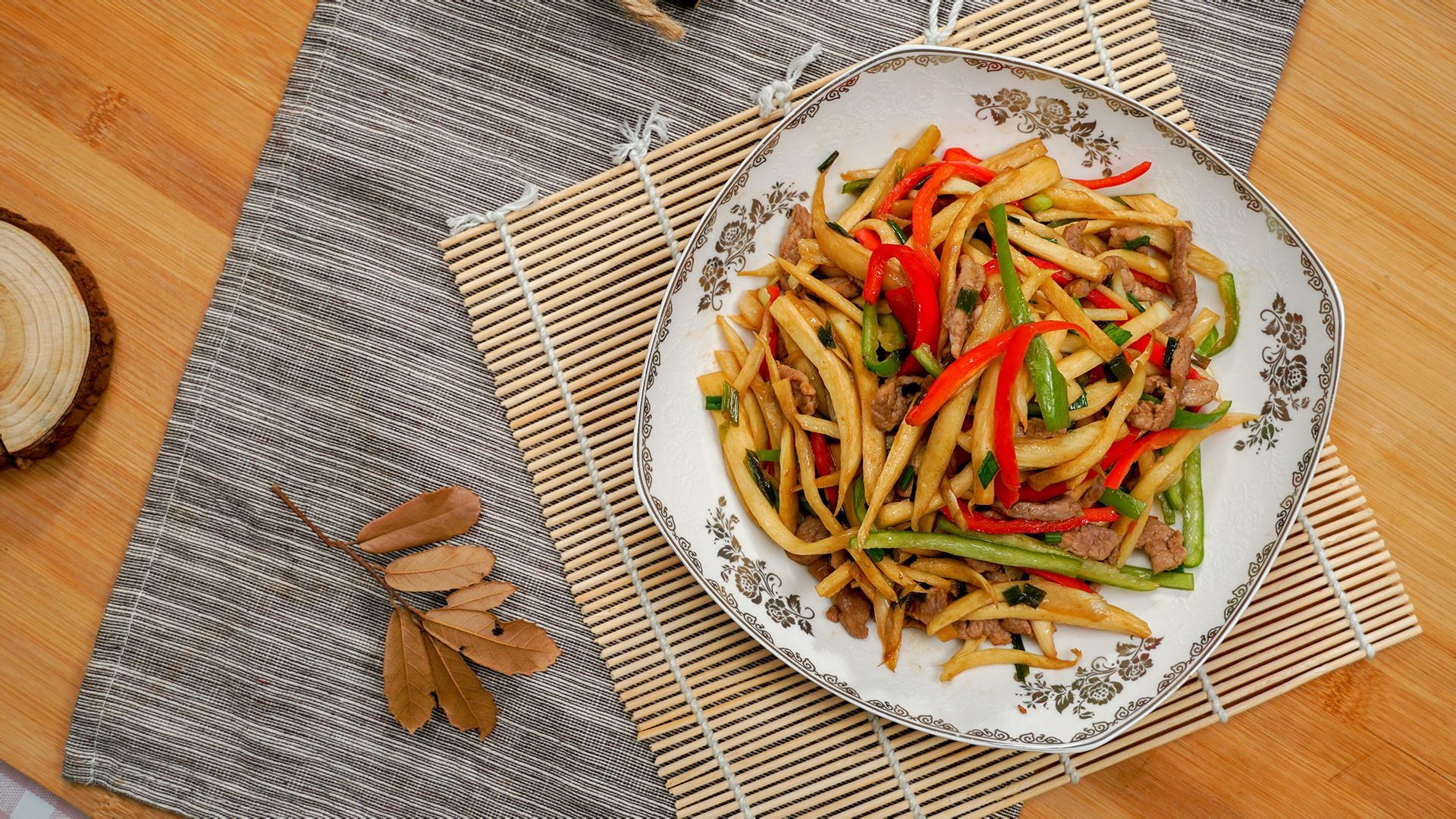 家常菜：五花肉炒茭白,家常菜：五花肉炒茭白的家常做法 - 美食杰家常菜：五花肉炒茭白做法大全