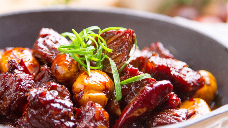 牛腩烧板栗怎么做