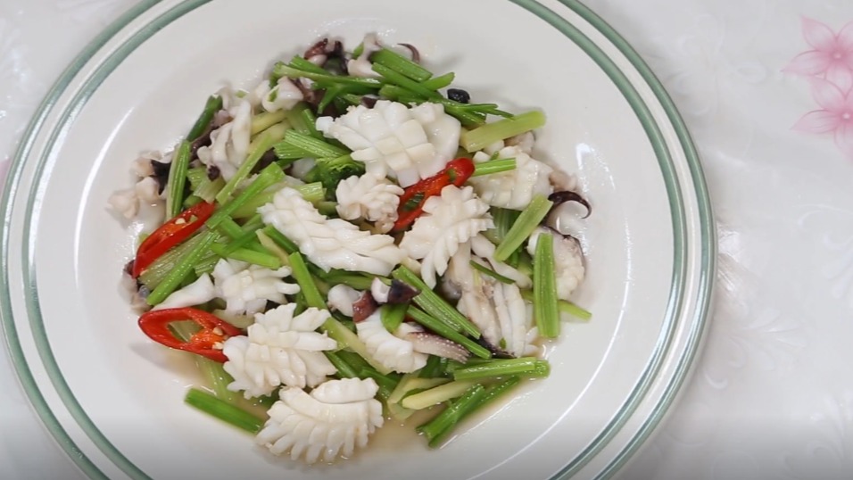 芹菜怎么做好吃6个视频