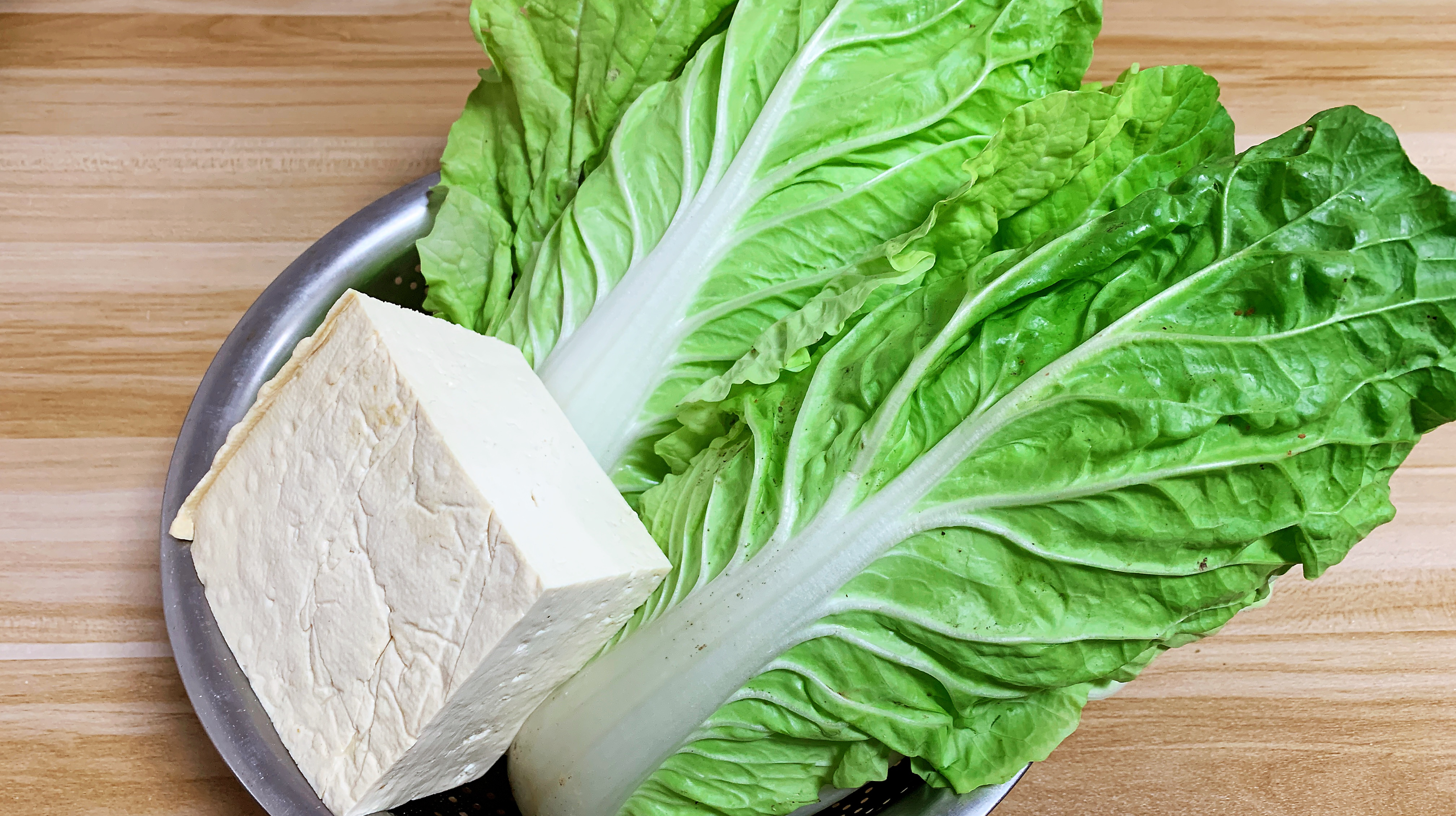 2棵大白菜1块豆腐,我家一周做2次,比火锅都好吃,太香了