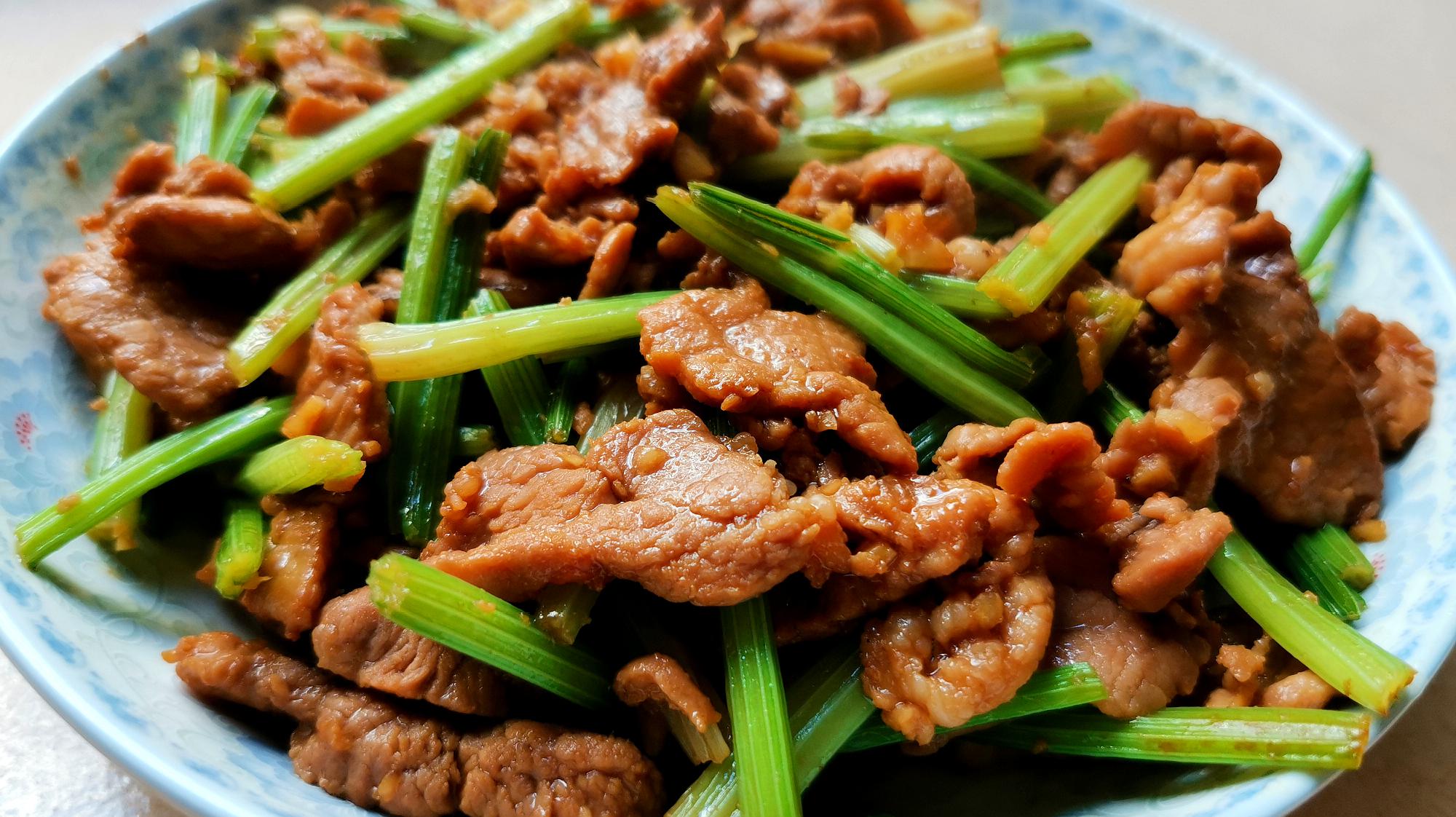 辣椒西芹炒猪肝怎么做_辣椒西芹炒猪肝的做法_豆果美食