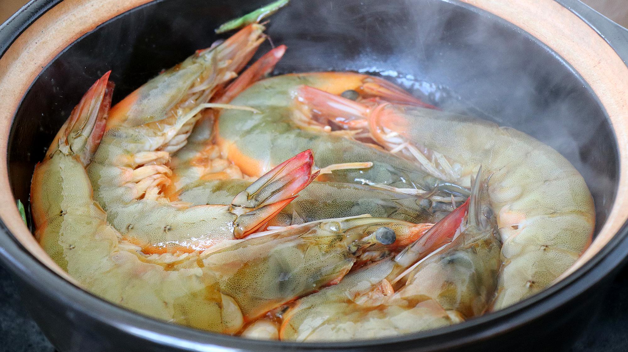 碳烤青虾 - 版纳告庄曼西贡餐厅东南亚米其林特色美食