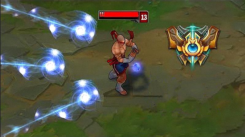 lol这盲僧什么手速?0.1秒放完所有技能,一滴血瞬秒满血狮子狗