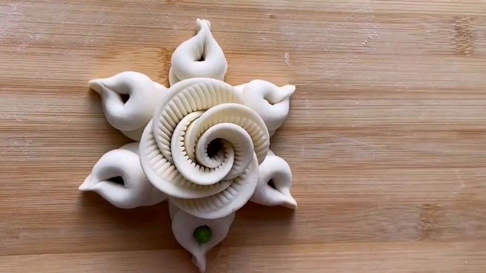 17  来源:好看视频-馒头的家常做法 美食 服务升级 3小兔子花式馒头