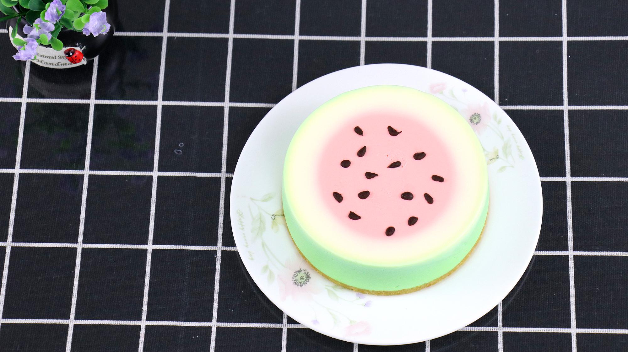 治愈解压迷你美食：自制夏季西瓜果冻蛋糕-吃了甜食会开心-吃了甜食会开心-哔哩哔哩视频