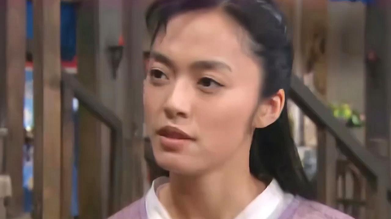 武林外传:郭芙蓉把吕秀才母亲的簪子卖了,吕秀才很生气和她对峙