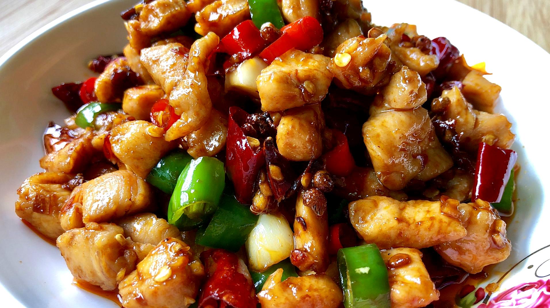 鸡肉这样做,好吃到你不想放下筷子,香辣爽口味道棒,上桌就抢光