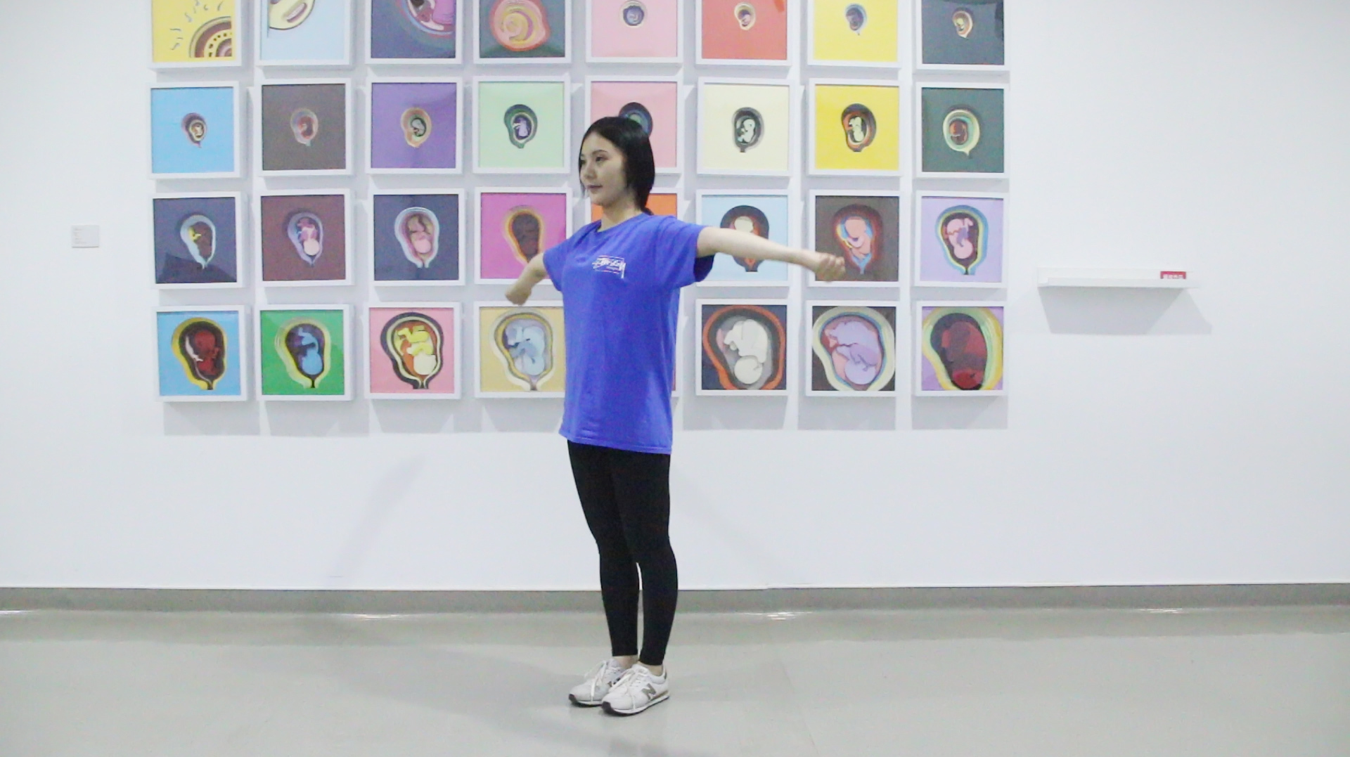 原地屈腿屈肘摸肩膀,瘦腿瘦胳膊,暴瘦全身