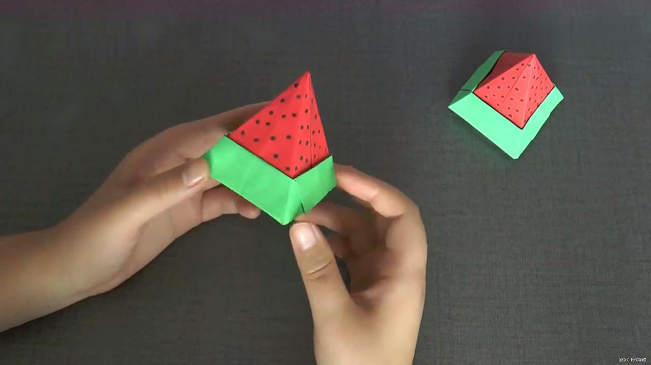 儿童立体手工:诱人的西瓜折纸教程