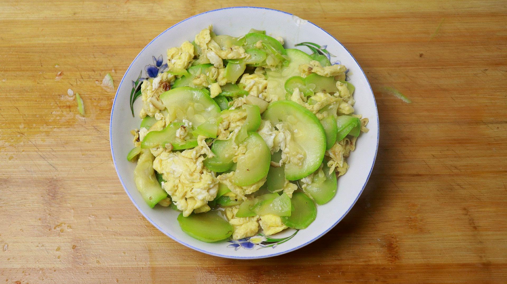 西葫芦炒鸡蛋,西葫芦炒鸡蛋的家常做法 - 美食杰西葫芦炒鸡蛋做法大全