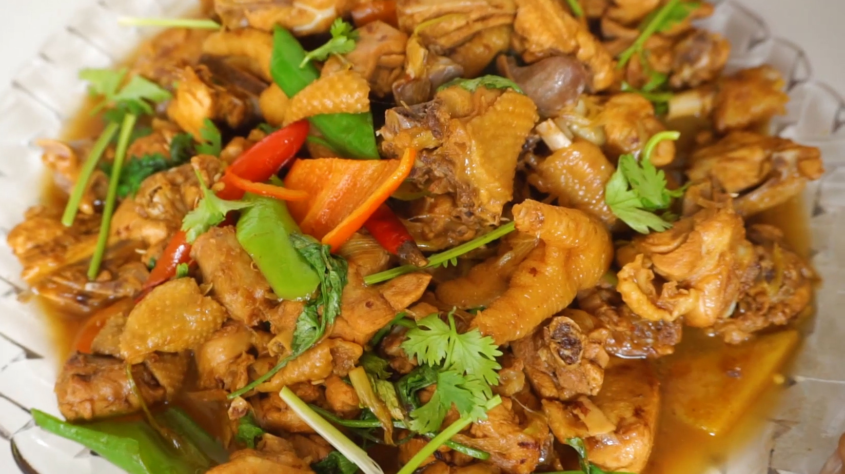 大厨教你炒鸡的家常做法,肉质鲜嫩,特别下饭