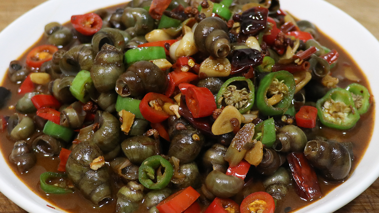 辣炒螺丝这样做才好吃,香辣很过瘾,不臭不腥,夜宵必备的下酒菜