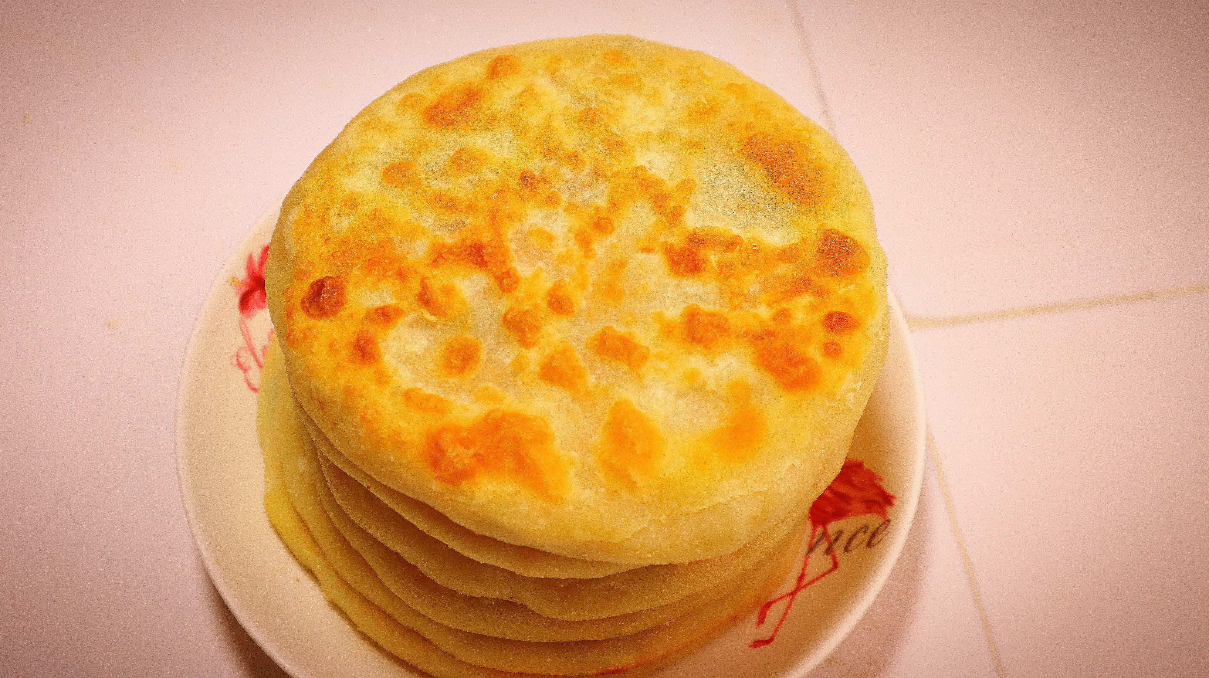 素馅馅饼营养美味,外酥里鲜,好吃