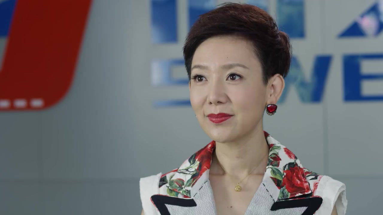 福星盈门:美女突然叫住江南,竟然想请江南吃饭,江南疑惑了