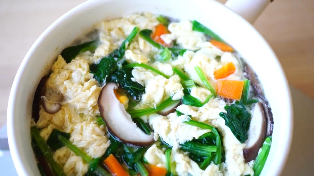 菠菜香菇鸡蛋汤,清爽不油腻,令人陶醉的鲜美