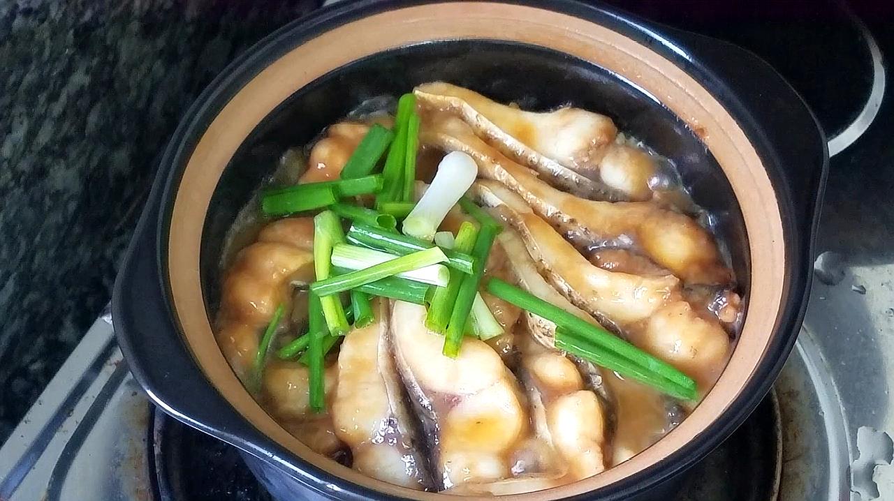 砂锅鱼,很好吃的一道家常菜,做法简单又美味,我家经常做