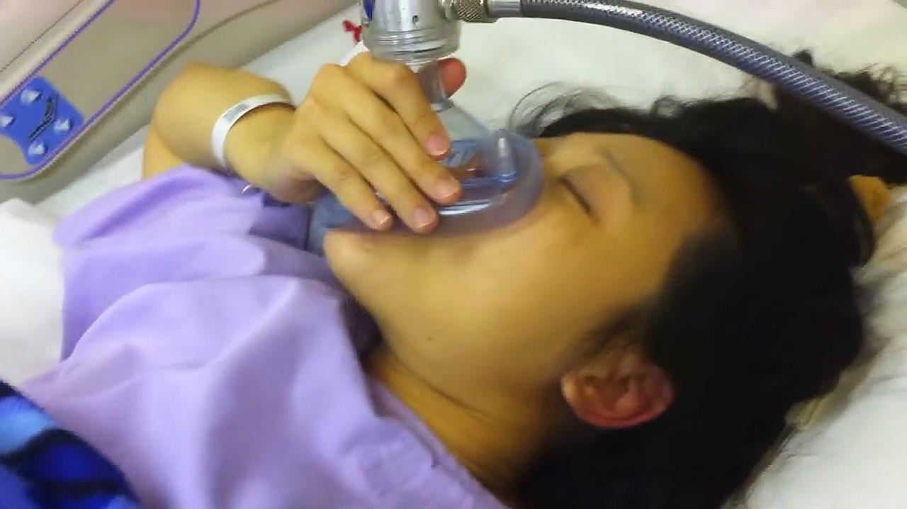 孕妇医院吸氧图片真实图片