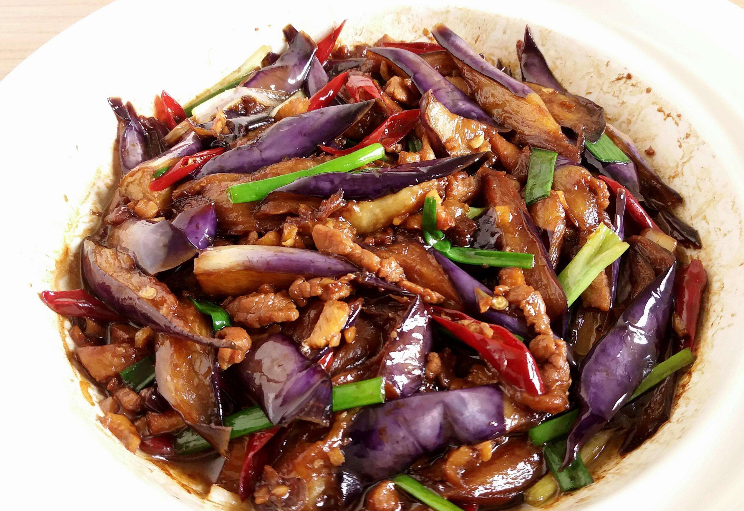 多加一点"它"茄子更咸香可口,下饭