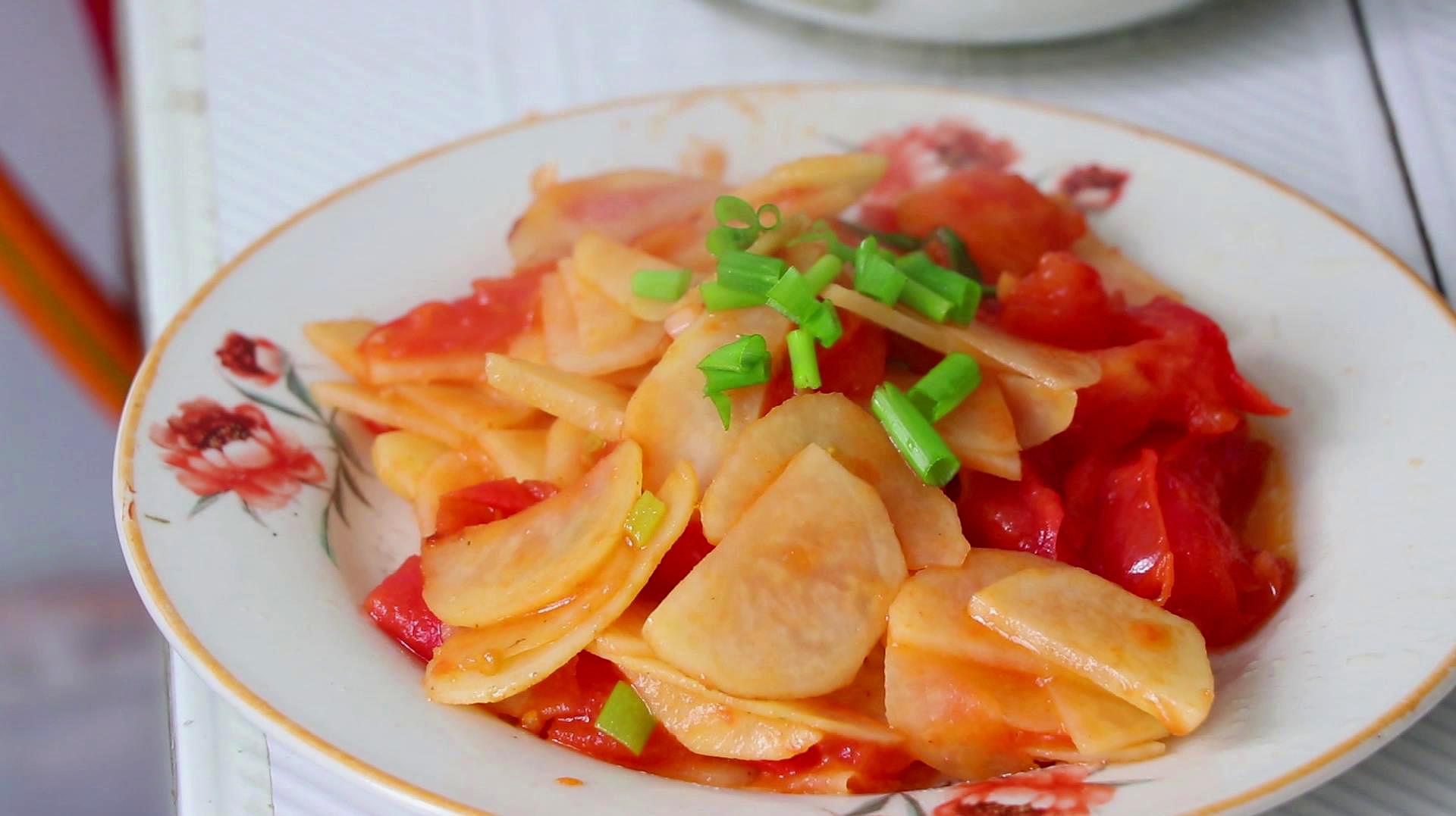 西红柿黄瓜炒土豆片怎么做_西红柿黄瓜炒土豆片的做法_豆果美食