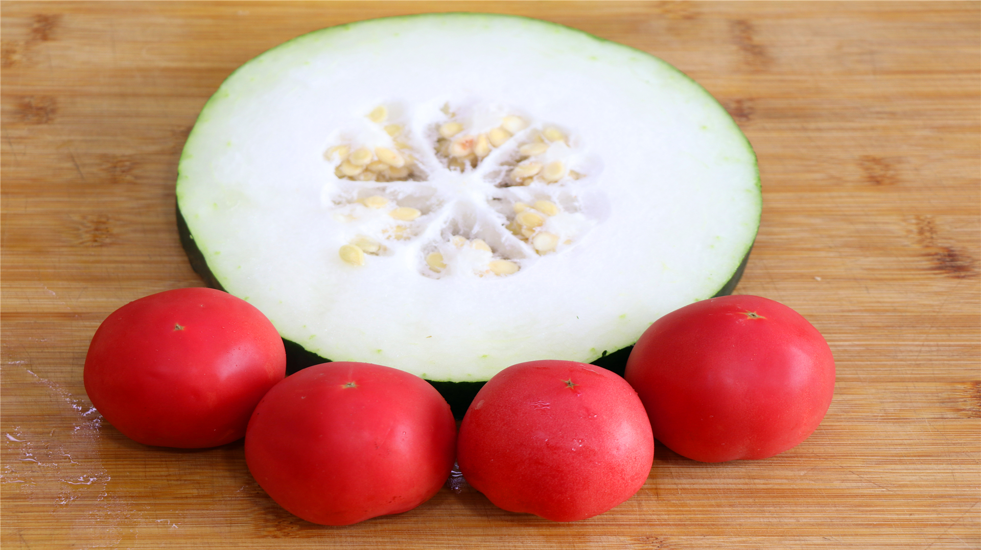 西红柿怎么做比较好吃？