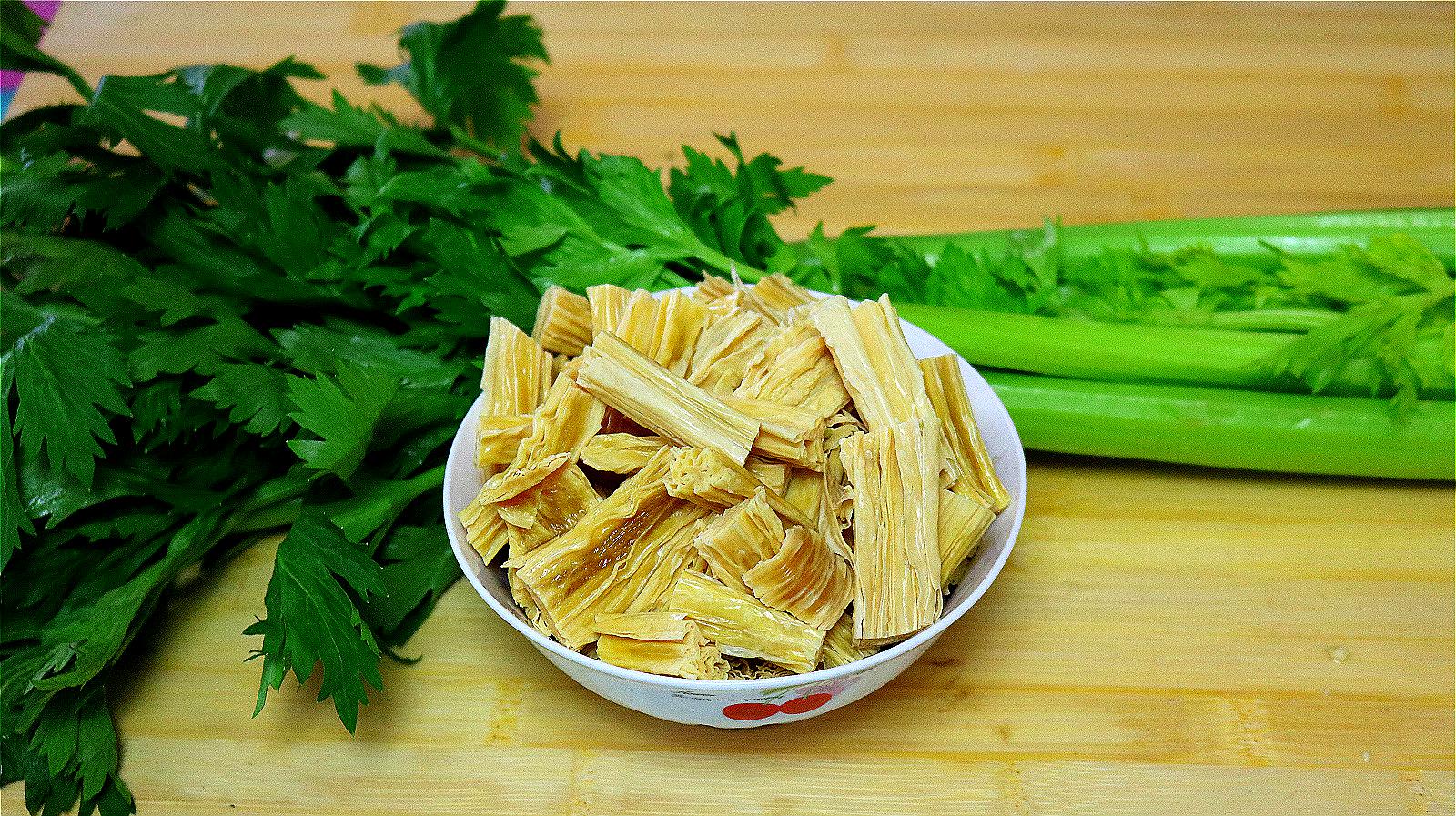 怎么做腐竹美食？
