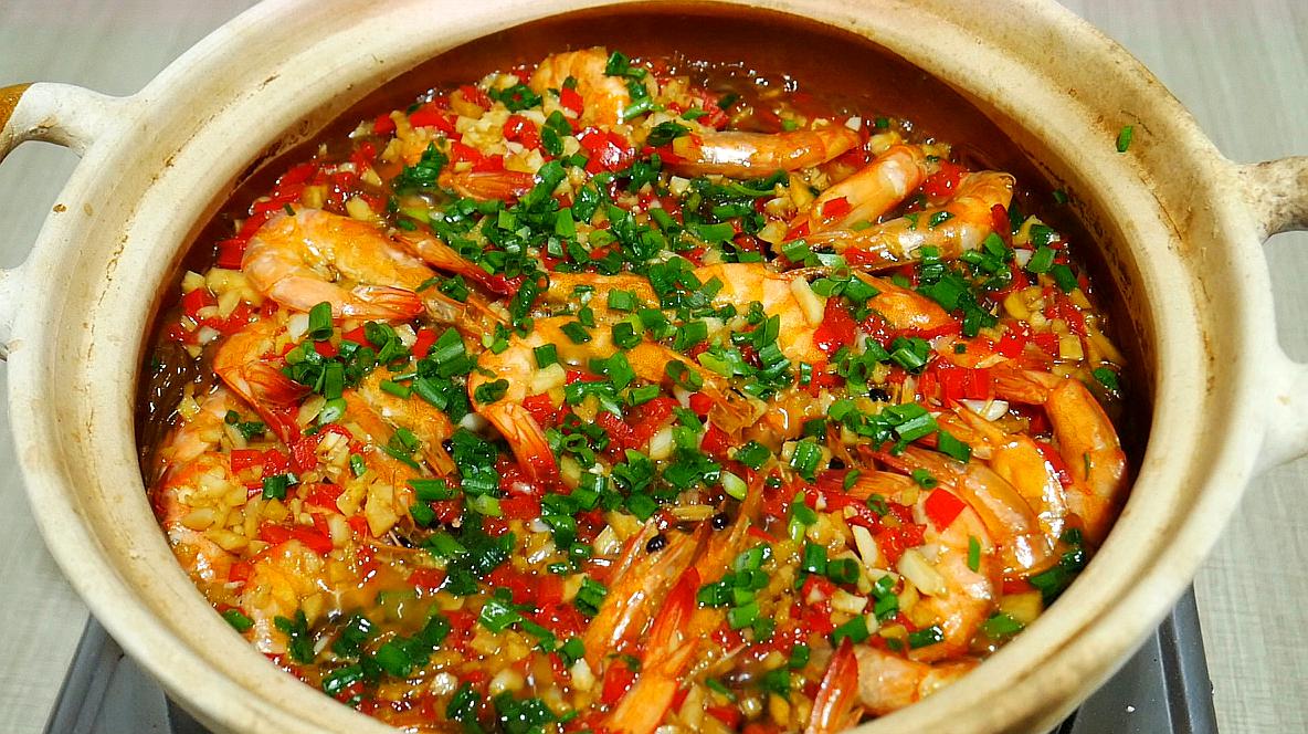 蒜蓉鲜虾粉丝煲最好吃的做法,鲜香美味,爽滑可口,做一锅不够吃