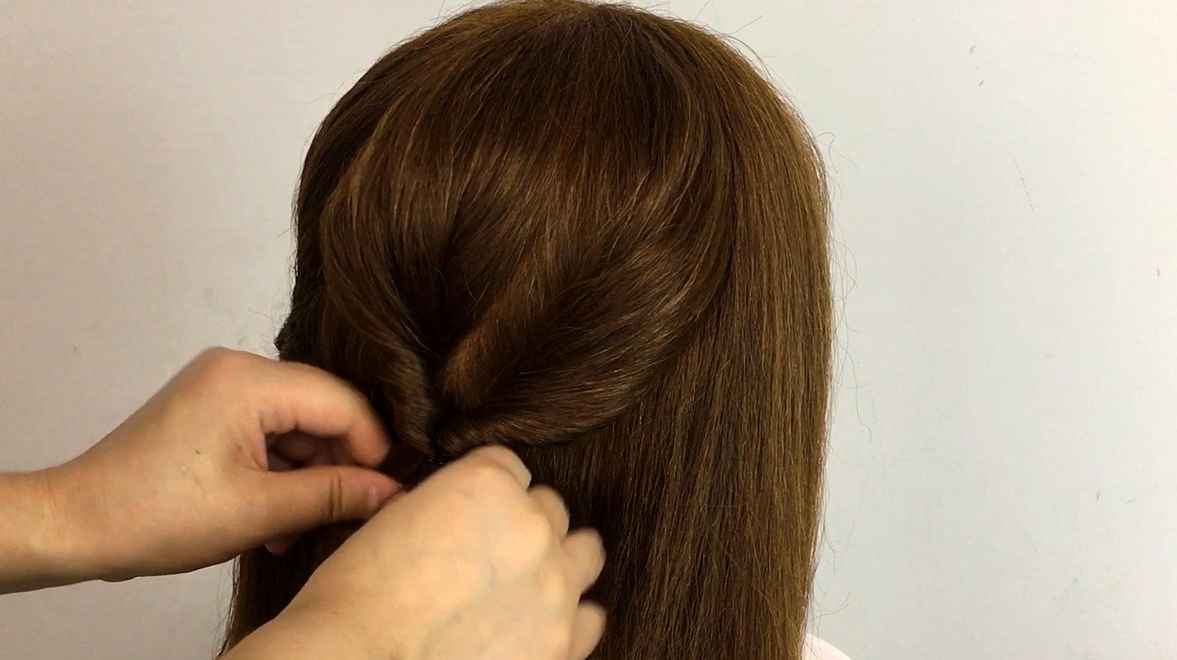 简单盘发发型扎法视频图片